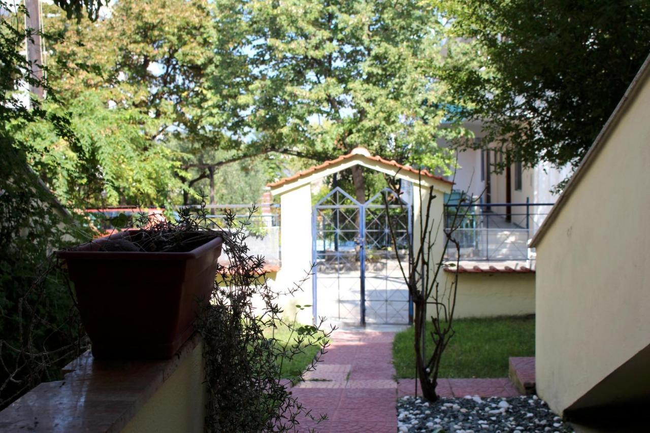 Litsa-Studio Nea Iraklitsa Exteriör bild